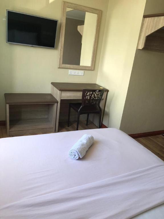 לאוואס Hotel Perdana מראה חיצוני תמונה