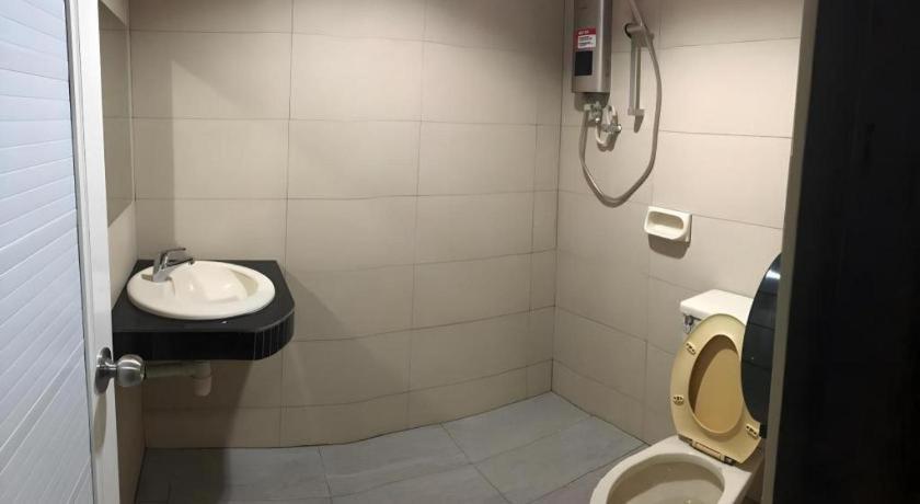 לאוואס Hotel Perdana מראה חיצוני תמונה