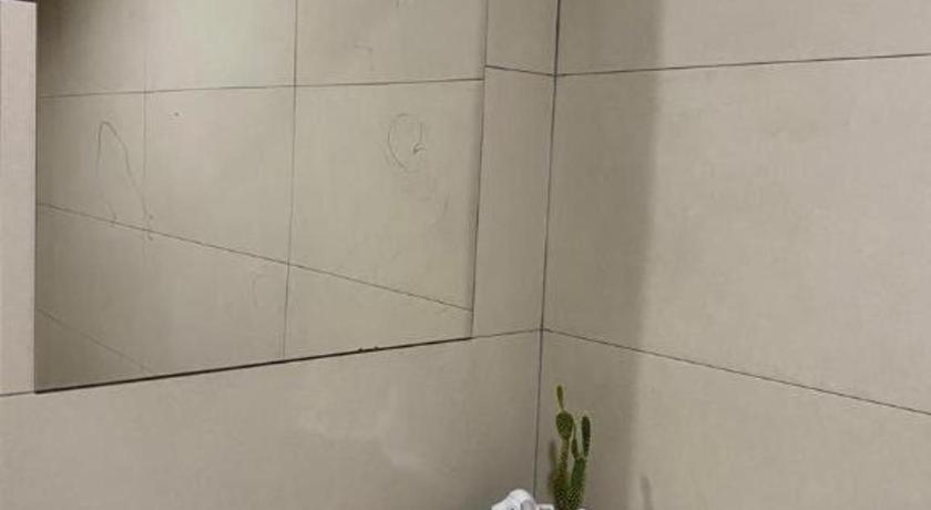 לאוואס Hotel Perdana מראה חיצוני תמונה