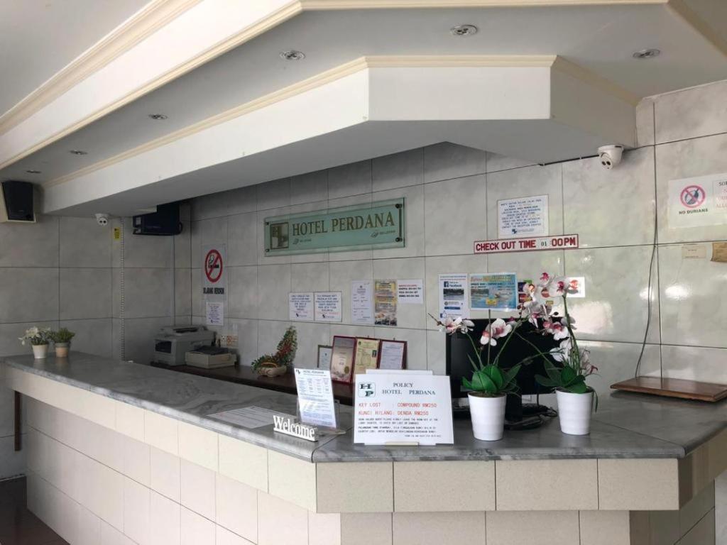 לאוואס Hotel Perdana מראה חיצוני תמונה